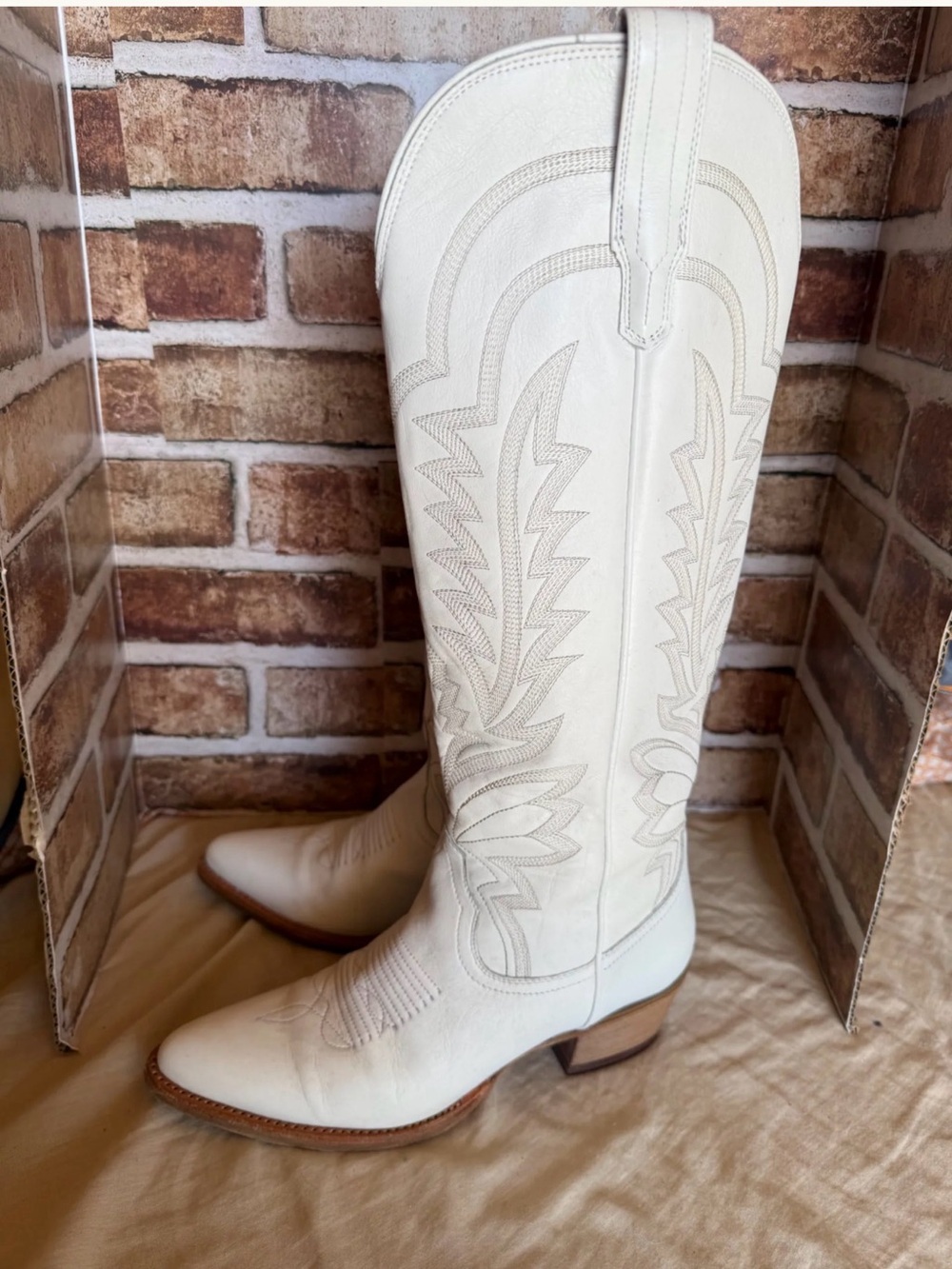 Tecovas abby snow White Embroidered Leather Western Knee-High Boots